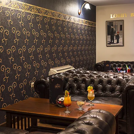 Grand Royale Complex & 4*