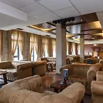 Grand Royale Complex & 4*