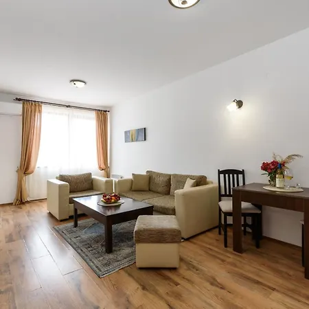 Grand Royale Complex & Apartmanhotel 4*