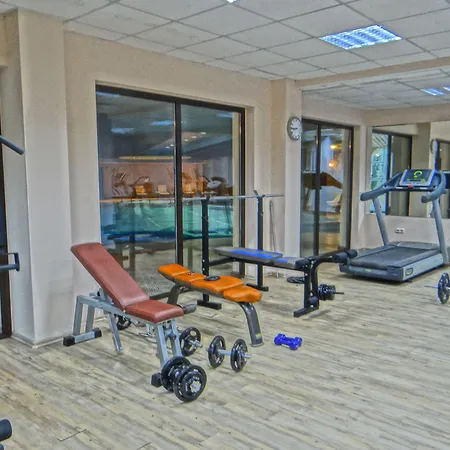 Grand Royale Complex & Apartmanhotel Banszko