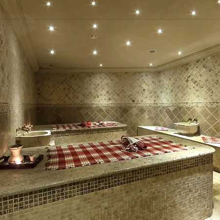 Grand Royale Complex & Apartmanhotel Banszko