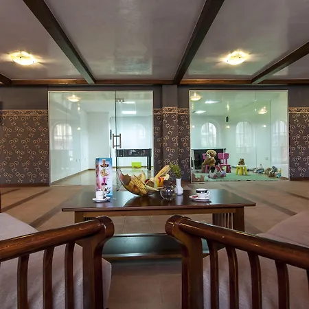 Grand Royale Complex & Apartmanhotel