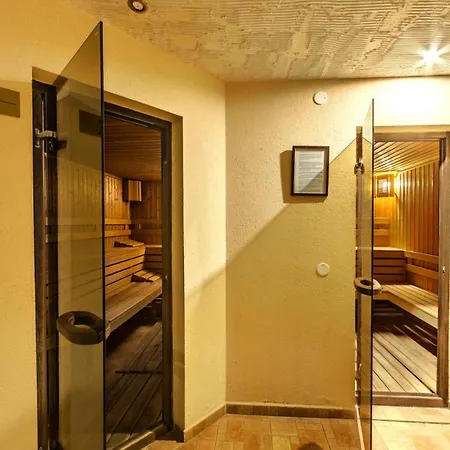 Hotel apartamentowy Grand Royale Complex & 4*