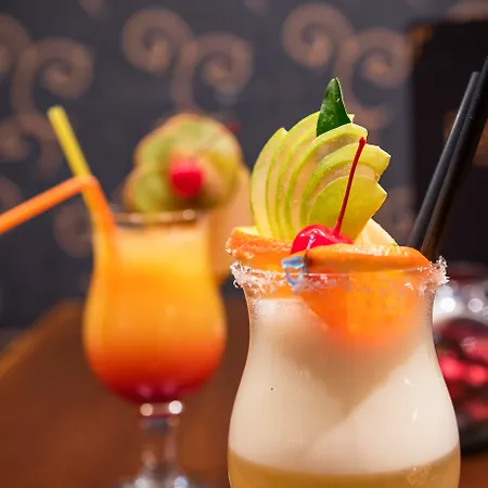 Grand Royale Complex & 4*