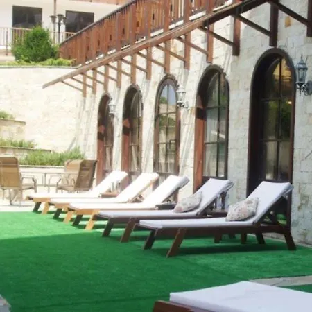 Grand Royale Complex & Apartahotel