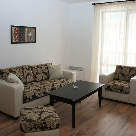 Grand Royale Complex & 4*