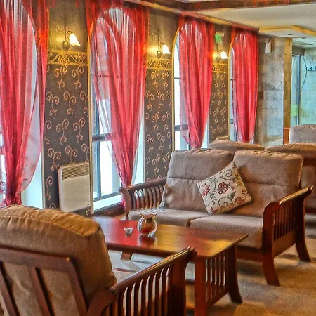 Grand Royale Complex & 4*
