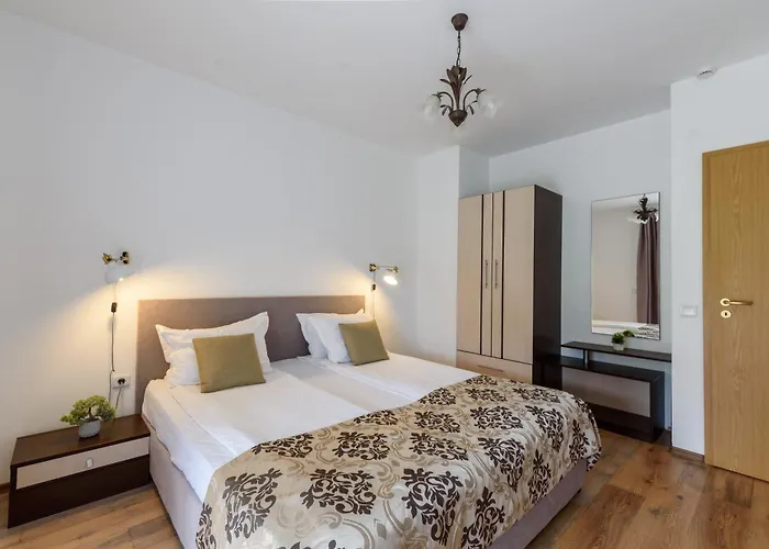 Grand Royale Complex & 4*