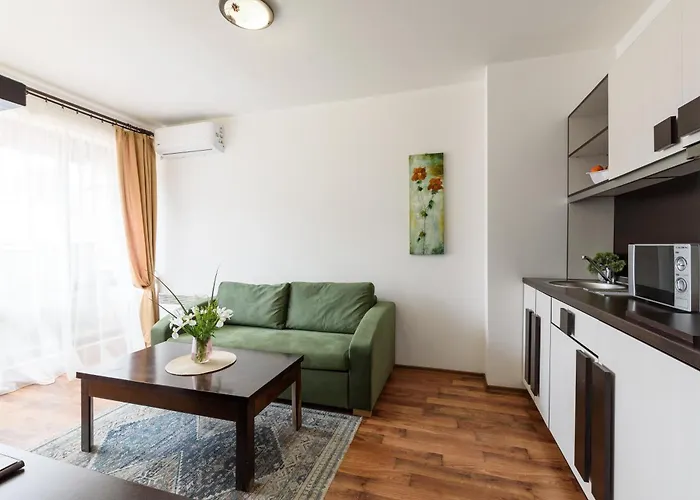 Grand Royale Complex & Aparthotel 4*