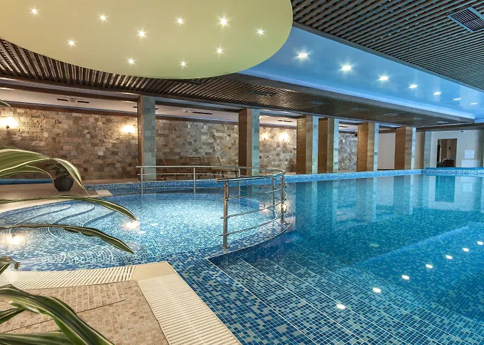 Aparthotel Grand Royale Complex & 4*