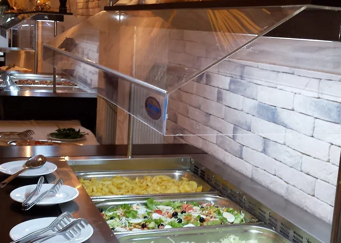 Grand Royale Complex & 4*