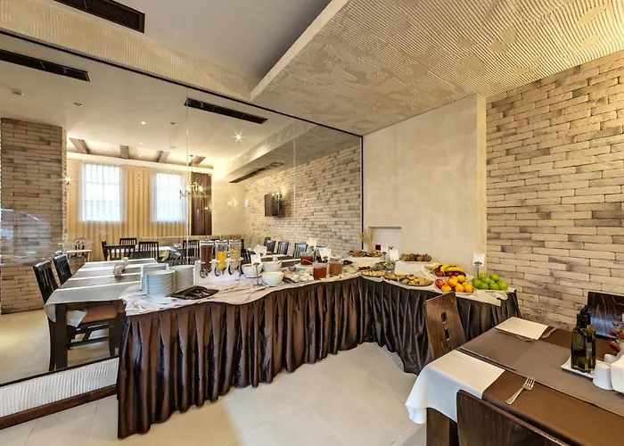 Grand Royale Complex & Aparthotel 4*